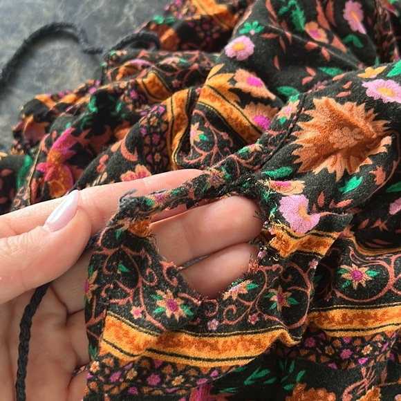 Boho Free People dress with hole near neckline - Picture 9 of 9